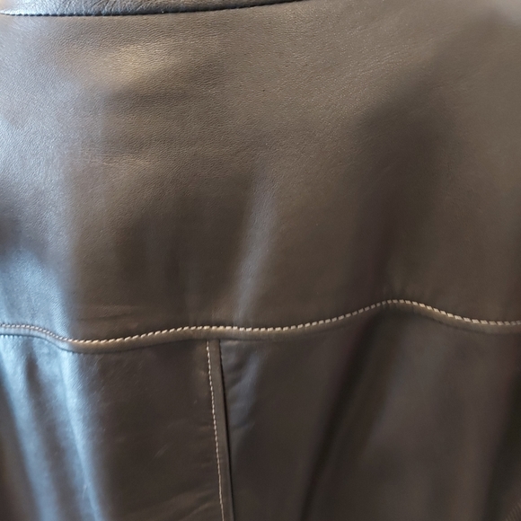 Jacket - Picture 3 of 8